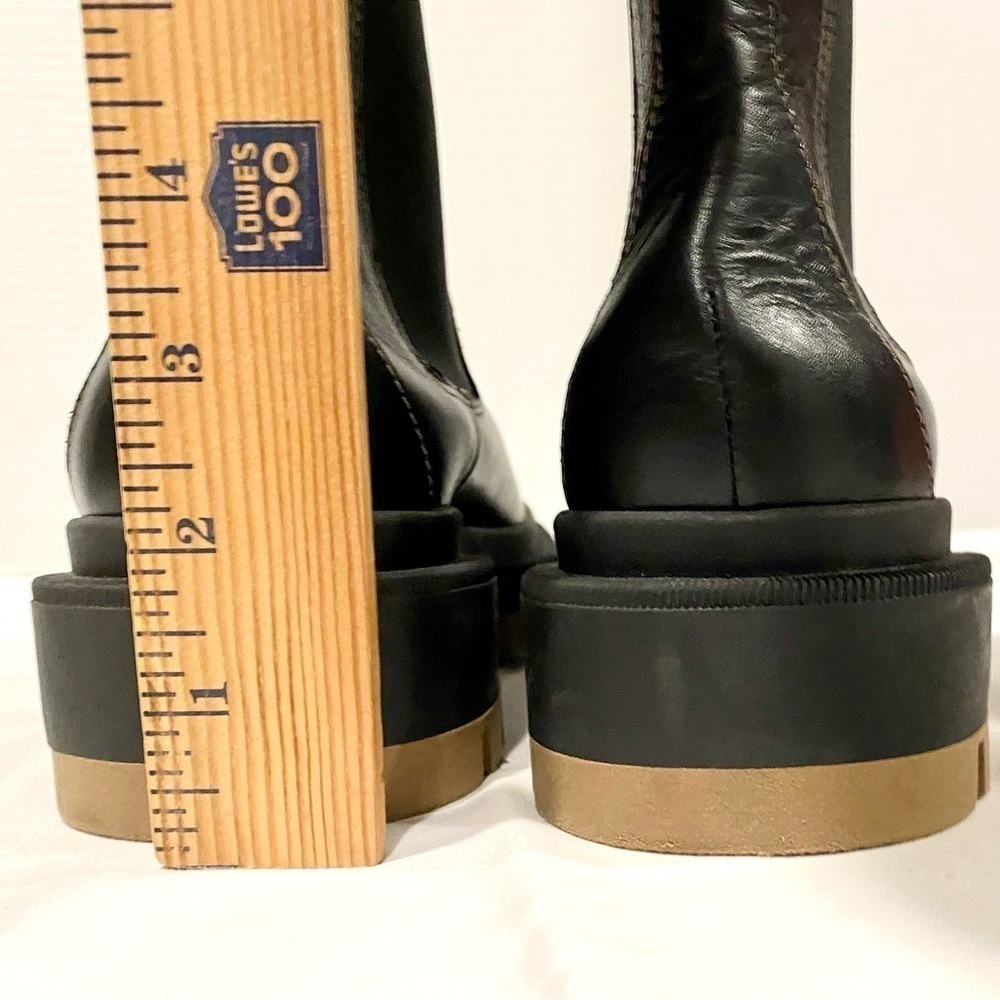 NWOT — Carvela Leather Ankle Boots with Pull Tabs Size 7 (38 eu) - Picture 11 of 11